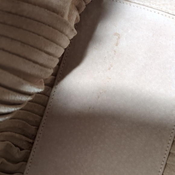 Giorgio Armani pleated bag - Picture 16 of 17